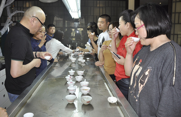 茶艺师培训机构哪家好?正确的茶艺定义才叫好 
